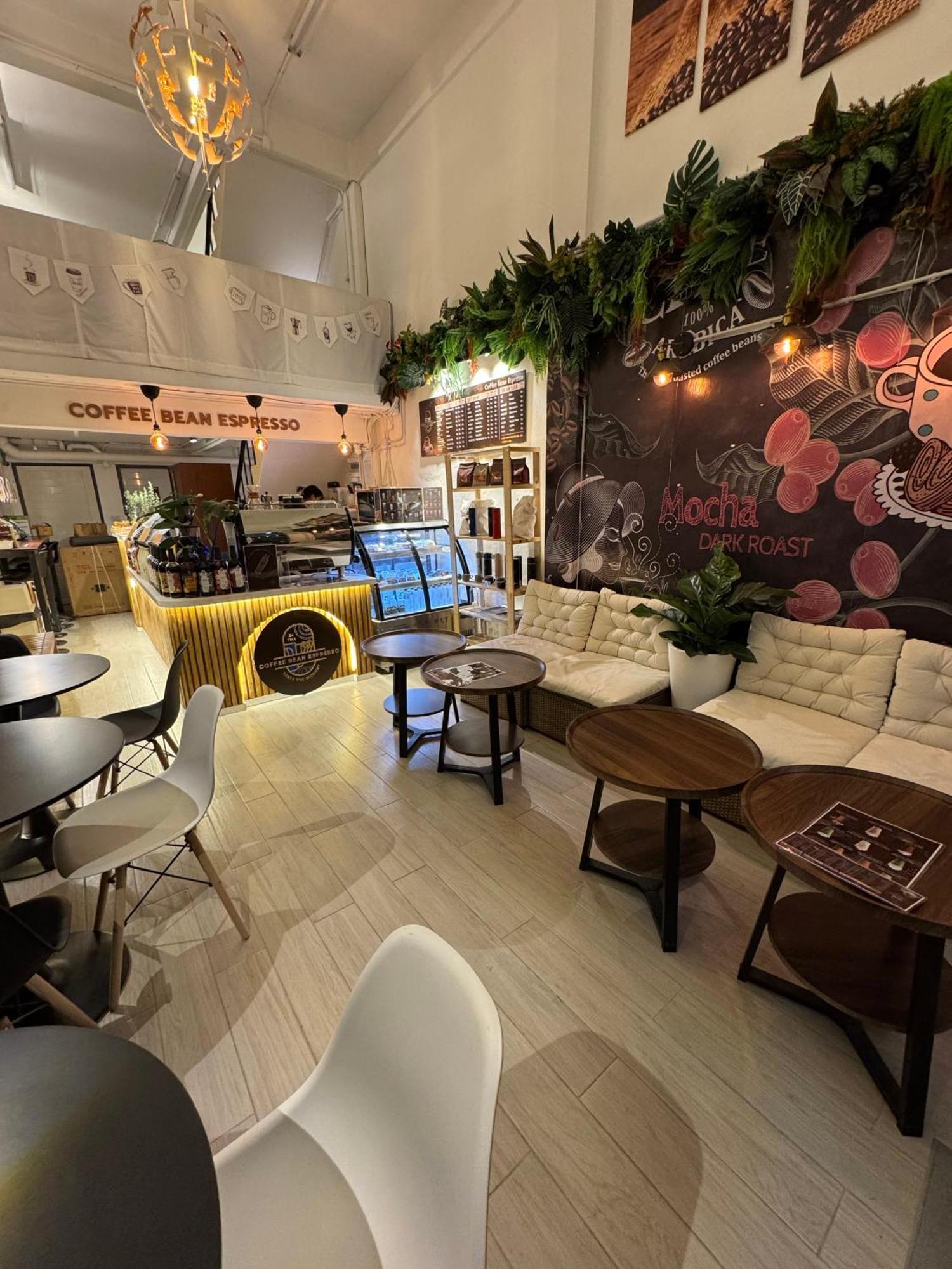 Twenty Two Place Hostel - Sukhumvit 22 バンコク都 エクステリア 写真